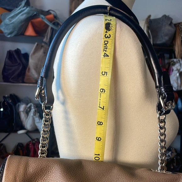 Tre Vero two tone leather handbag with dust bag - Picture 3 of 16